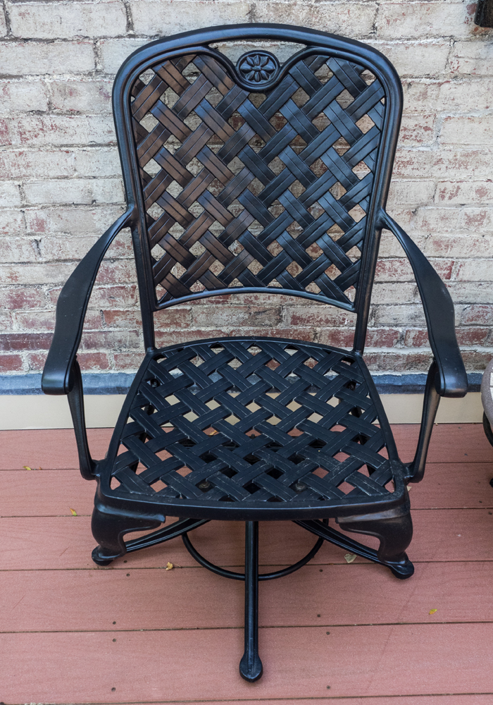 Outdoor Café Table and Chairs