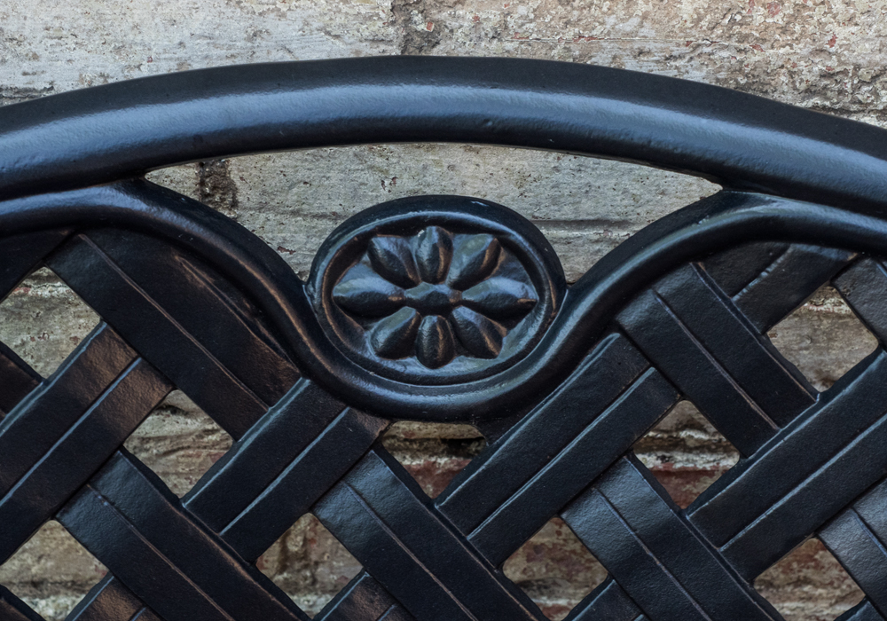 Outdoor Café Table and Chairs