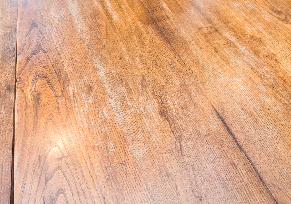 Vintage Oak Round Pedestal Farm Table