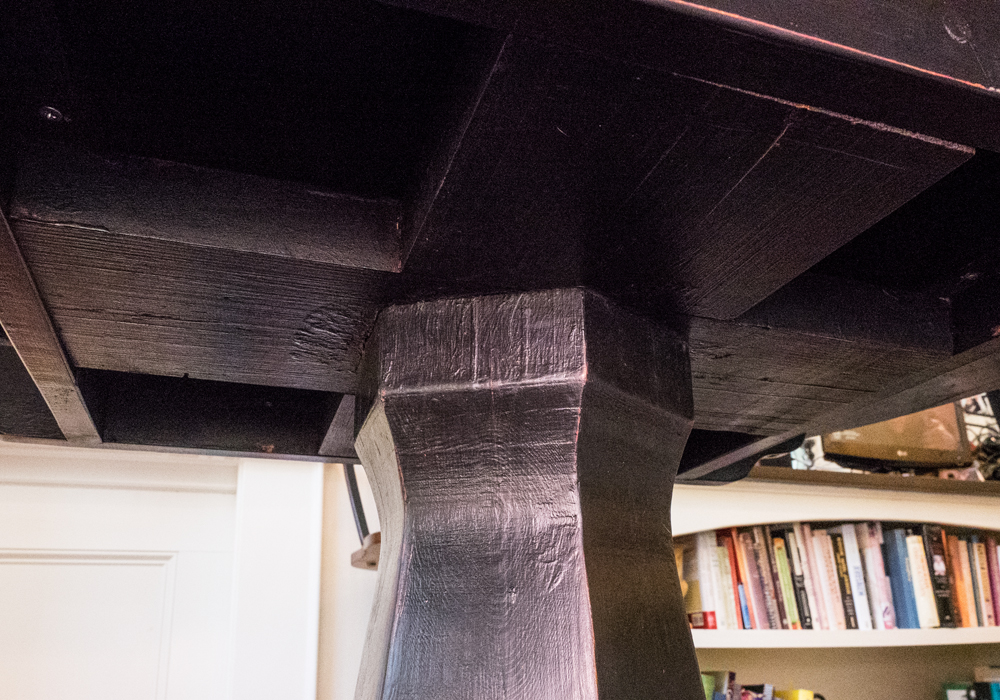 Vintage Oak Round Pedestal Farm Table