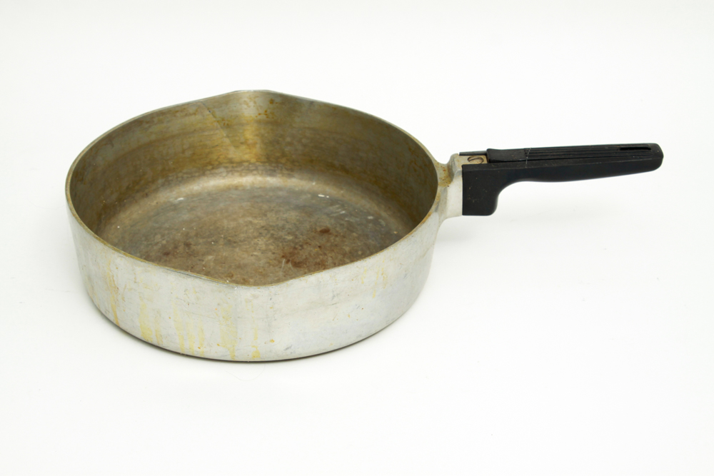 Thirteen Piece Vintage Magnalite Cookware Set