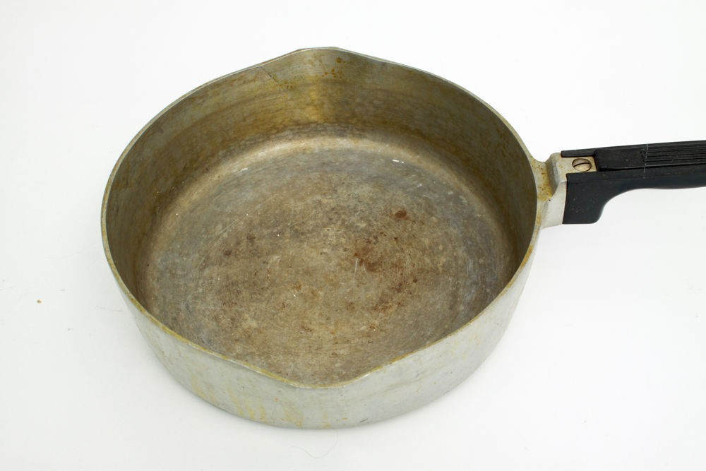 Thirteen Piece Vintage Magnalite Cookware Set