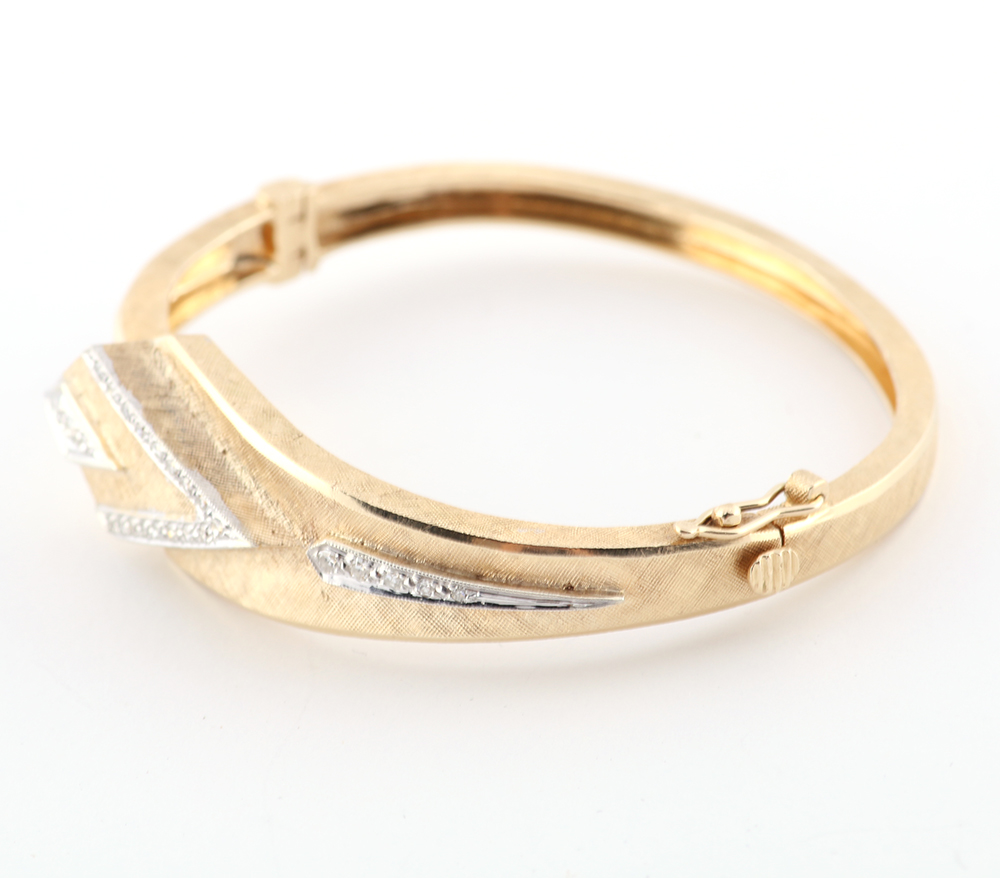 14K Yellow Gold and Diamond Art Deco Bracelet