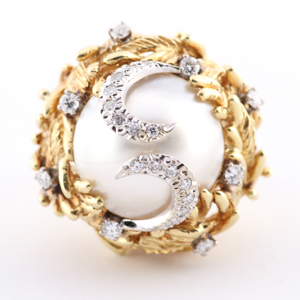 18K Yellow Gold Ring with a Mabe Pearl and Diamond Accents