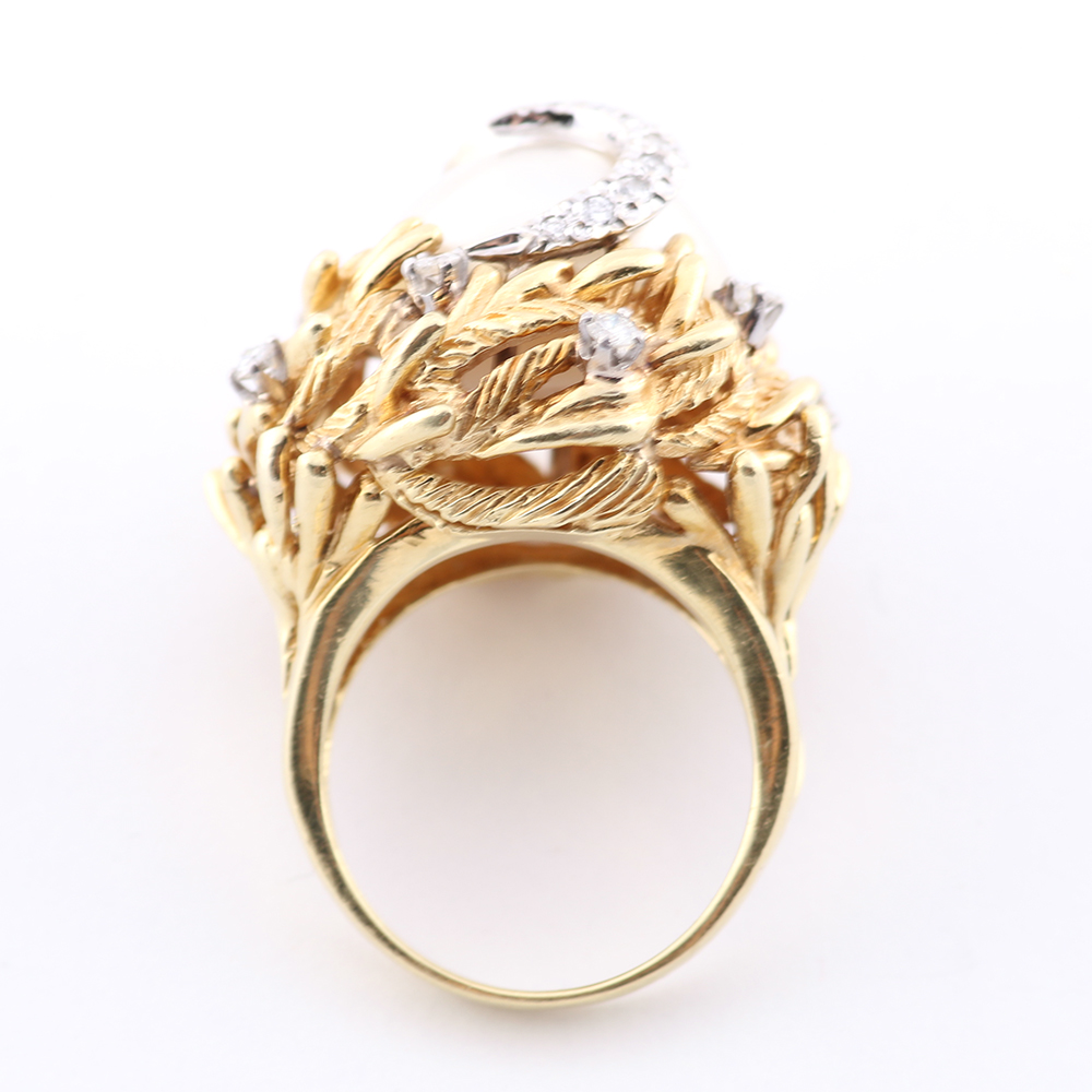 18K Yellow Gold Ring with a Mabe Pearl and Diamond Accents