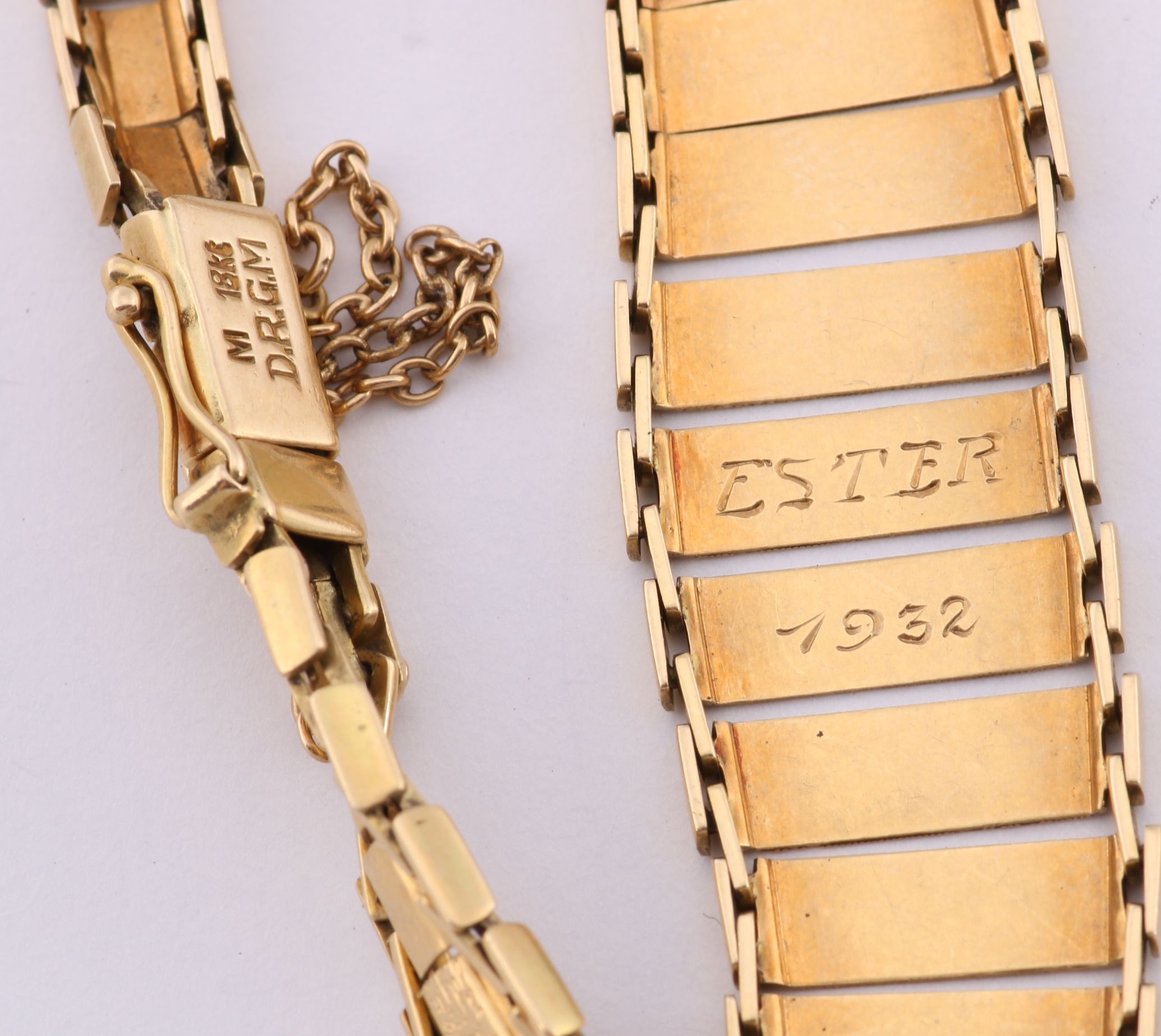 18K Yellow Gold Bracelet with Asian-Inspired Design