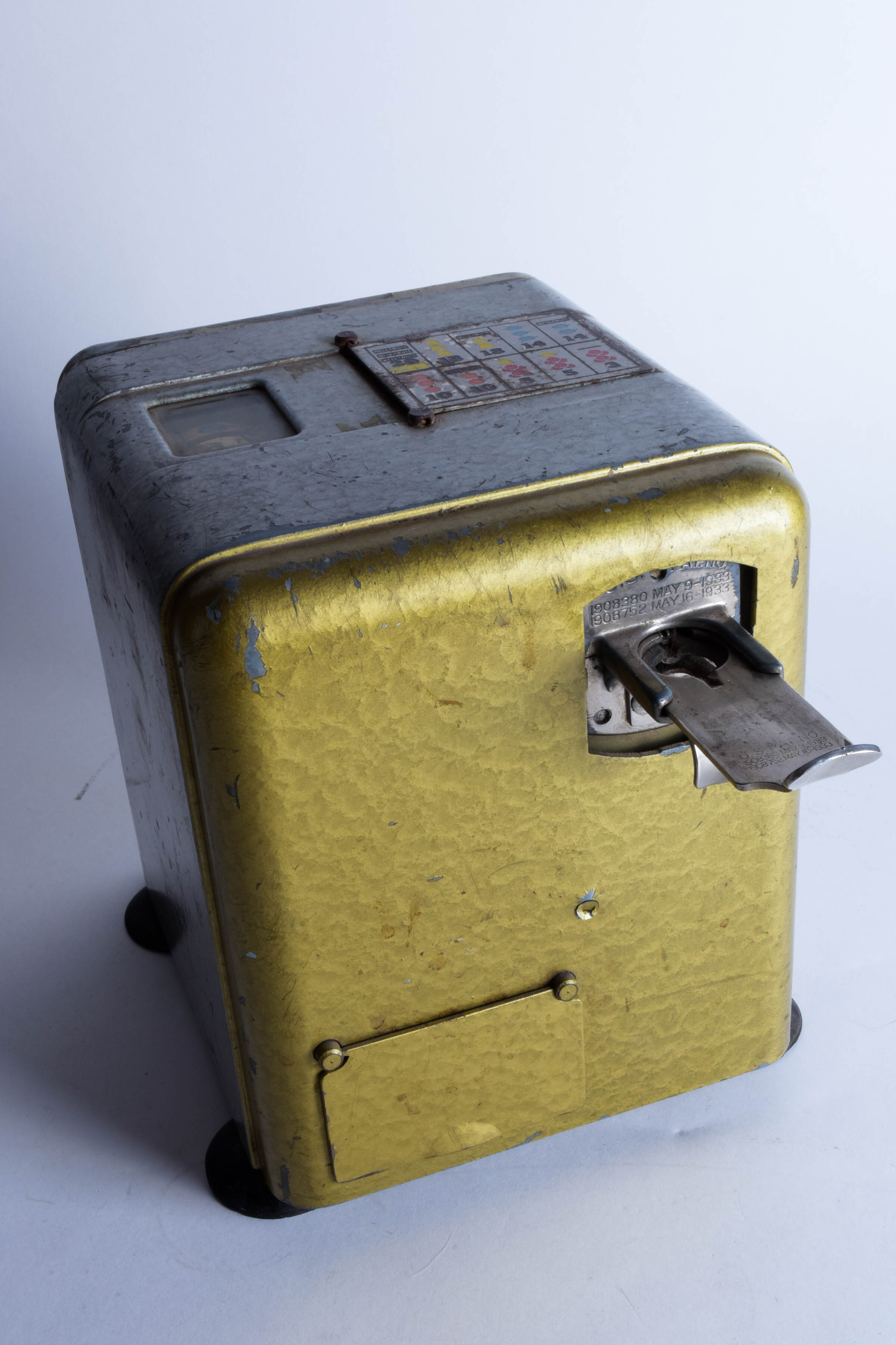 Vintage Mills Novelty Co. Tabletop Slot Machine