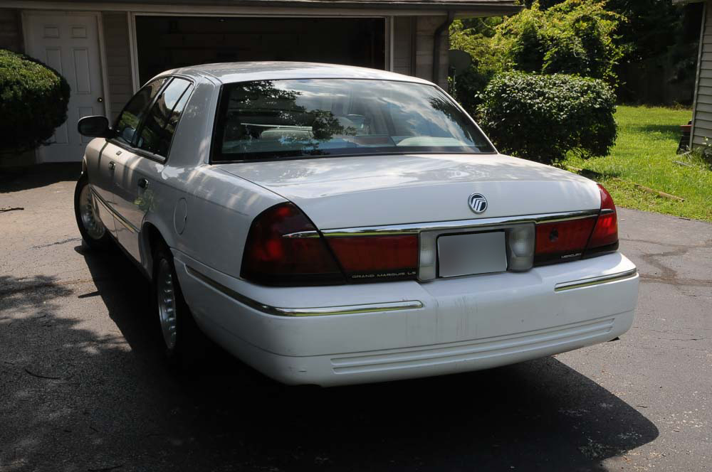 1999 Mercury Grand Marquis LS Sedan