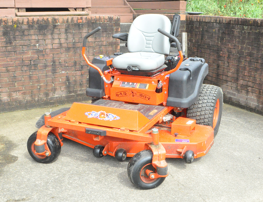 2009 Bad Boy Pro Series 6000 LT Zero Turn Lawn Mower