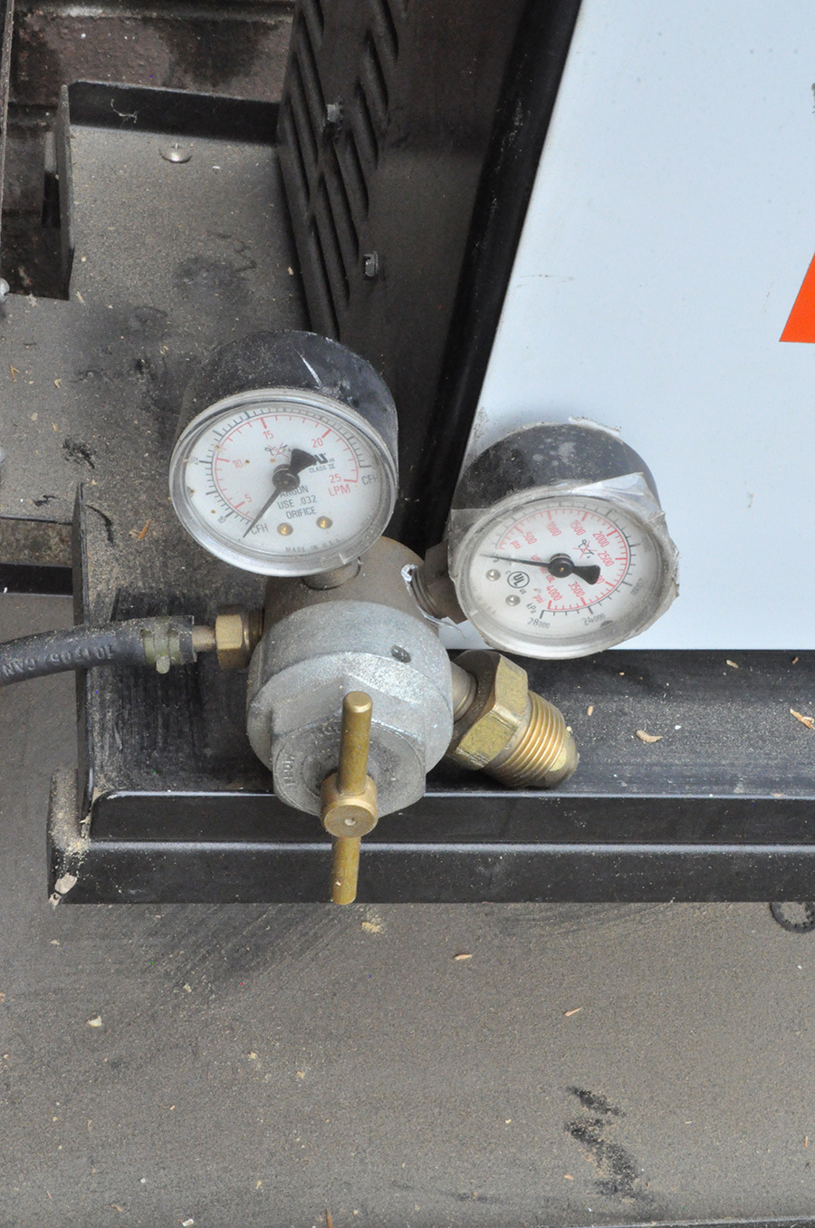 Hobart Handler 187 Wire Free Welder