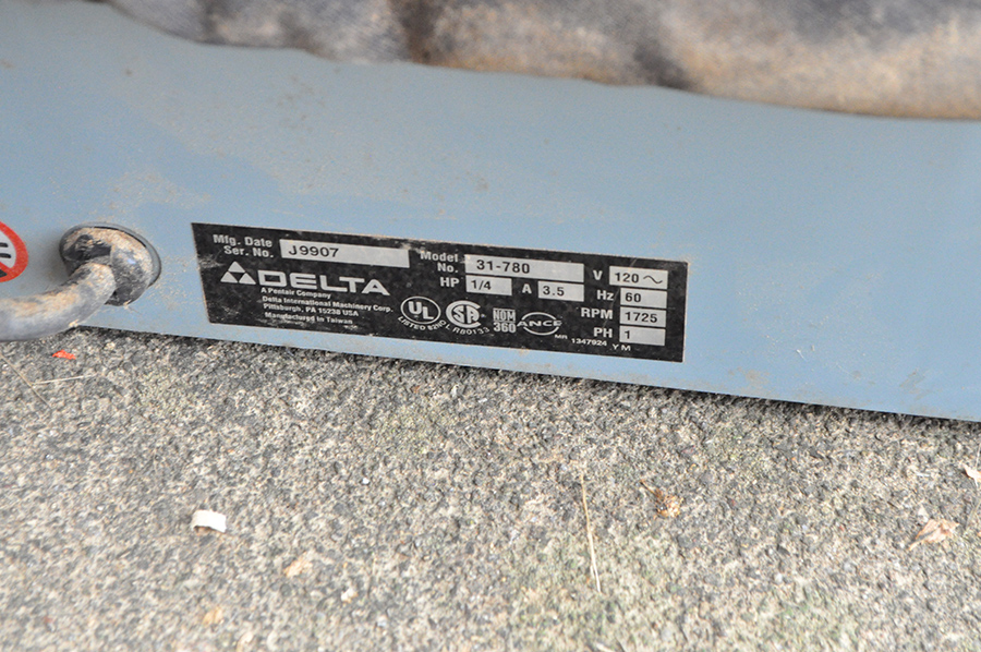 Delta Boss Bench Oscillating Spindle Sander