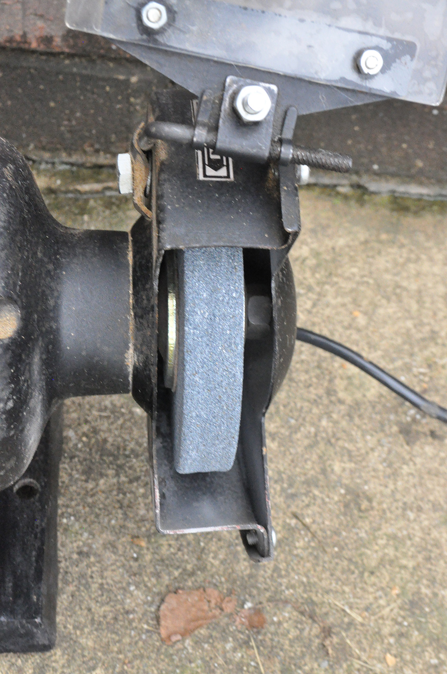 Central Machinery Heavy Duty All Ball Bearing Bench Grinder