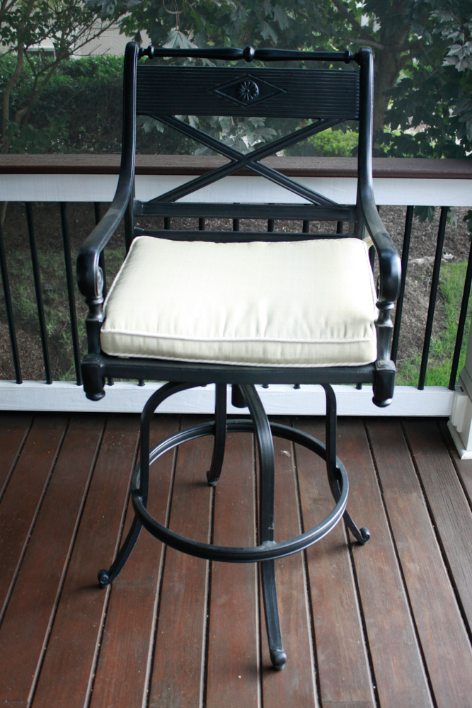 Frontgate Outdoor Furniture Set