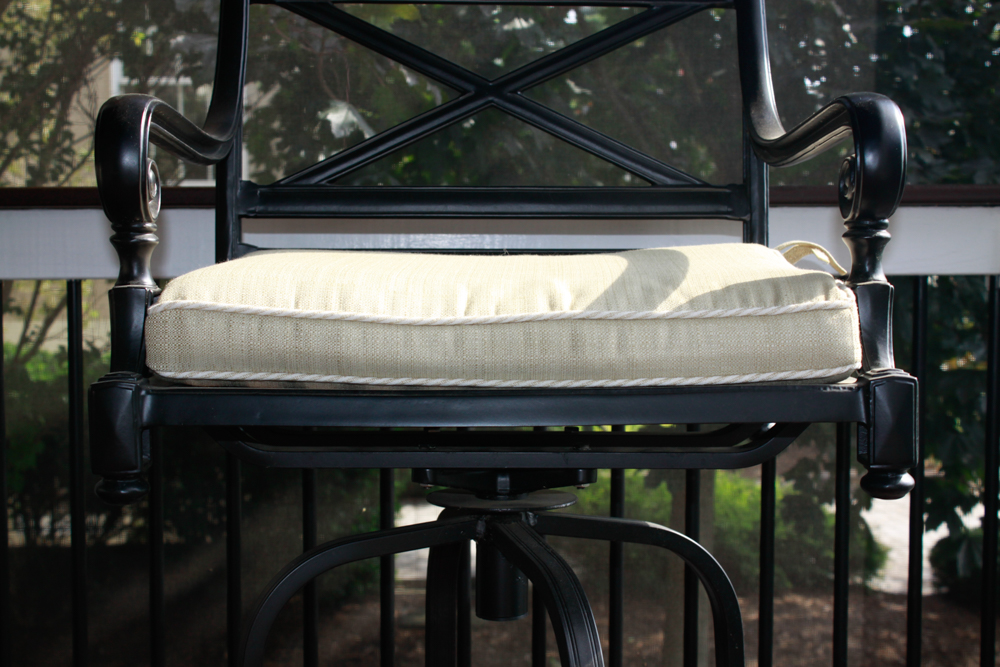 Frontgate Outdoor Furniture Set