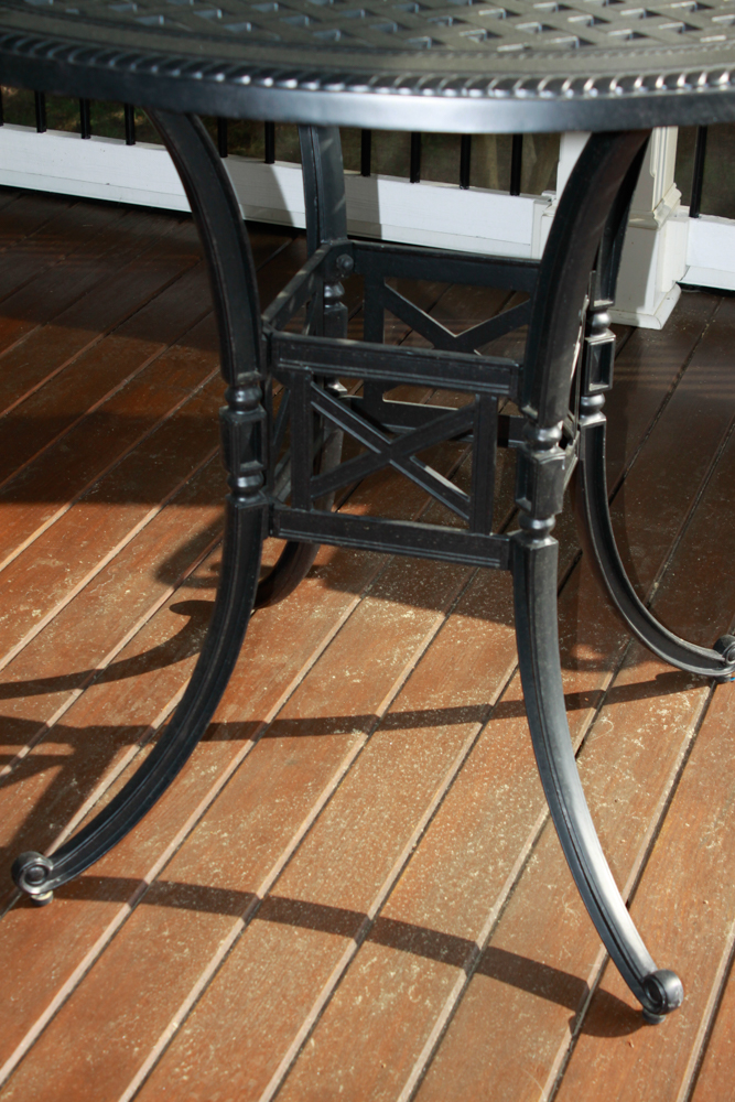 Frontgate Outdoor Furniture Set