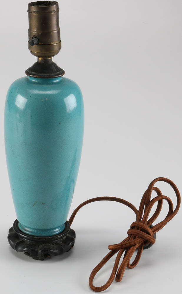 Vintage Chinese Vase Table Lamp with Shade