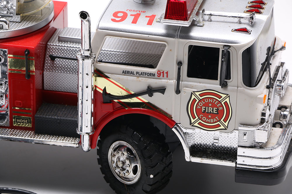 Remote Control Fire Truck And Hovercraft