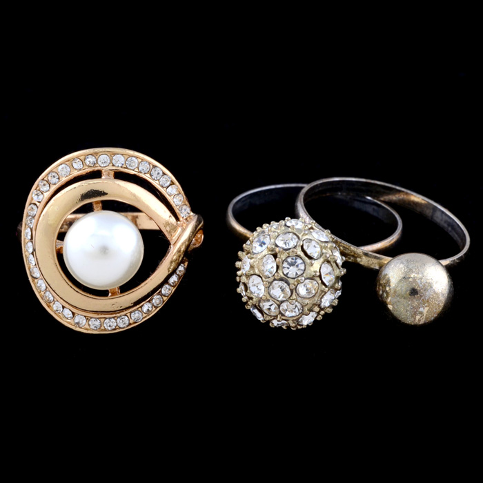 Three Gold Tone Rings