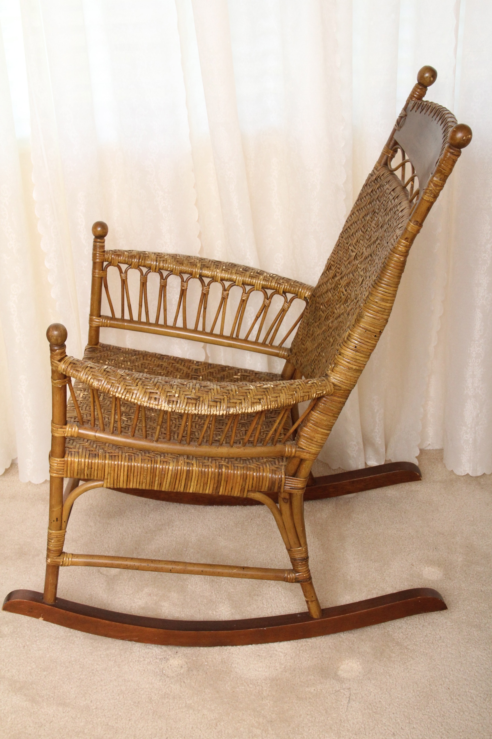 Pier 1 Wicker Rocking Chair
