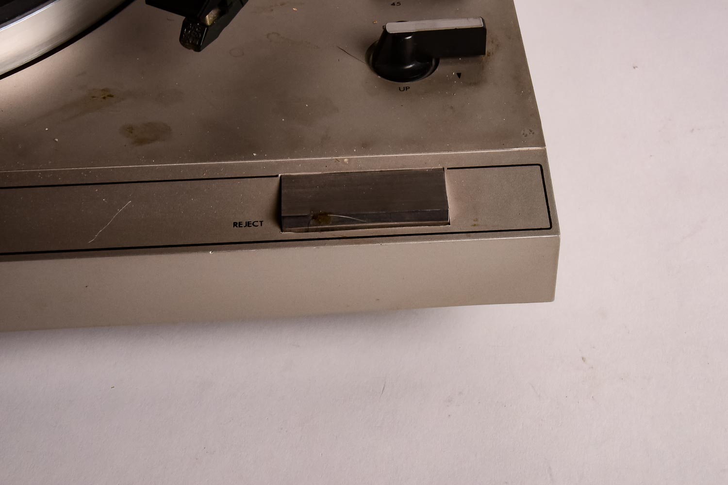 JVC Auto-Return Turntable