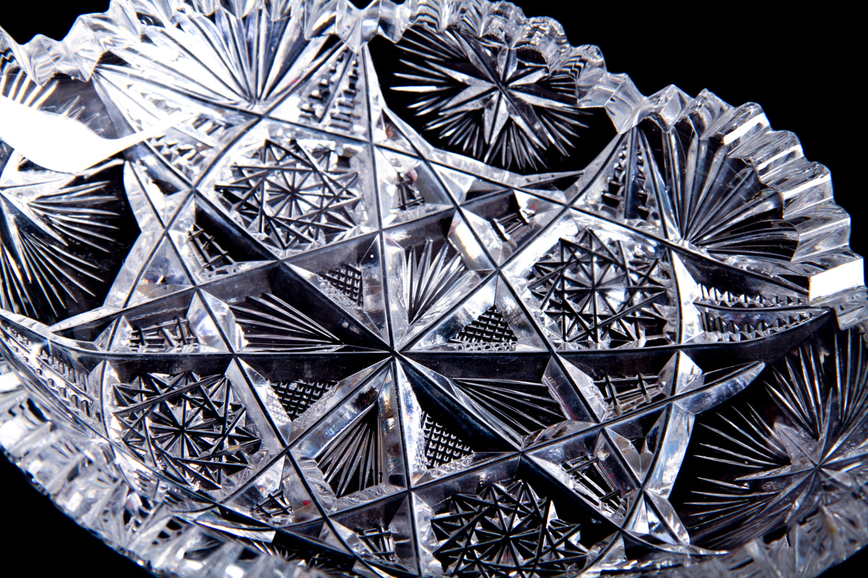 American Brilliant Cut Glass Bowls and Identifier Book