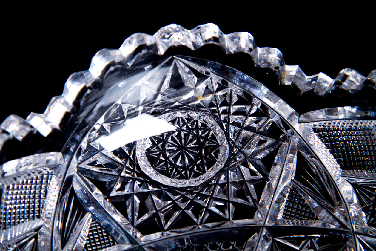 American Brilliant Cut Glass Bowls and Identifier Book