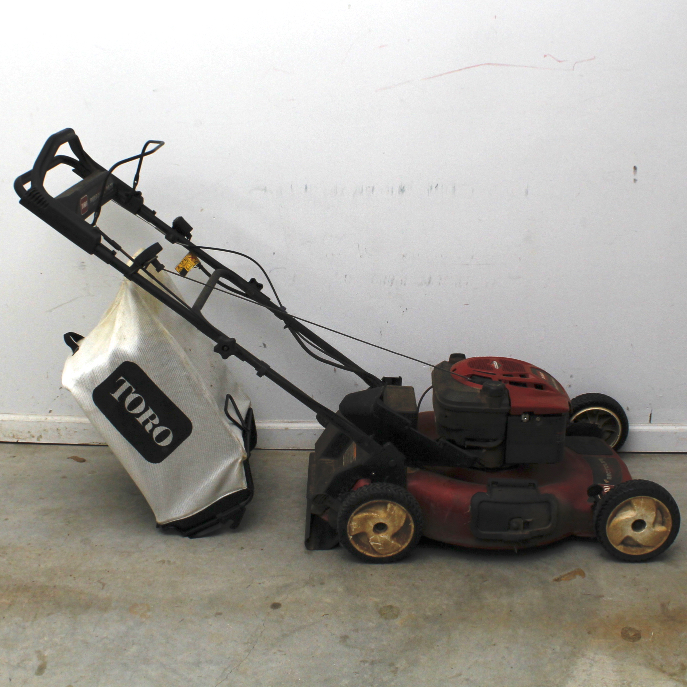 Toro Personal Pace Recylcer Self-Propelled Lawnmower