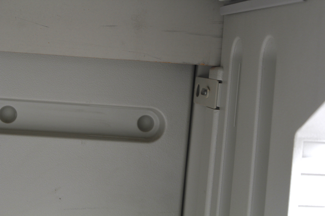 MicroComputer Accesssories, Inc. Gray Work Desk