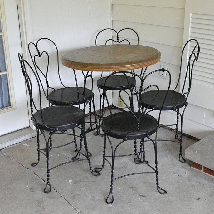 Ice Cream Parlor Table and Chairs