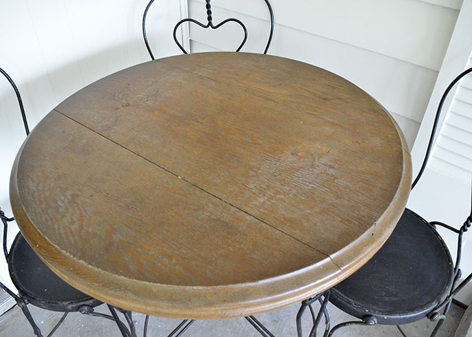 Ice Cream Parlor Table and Chairs