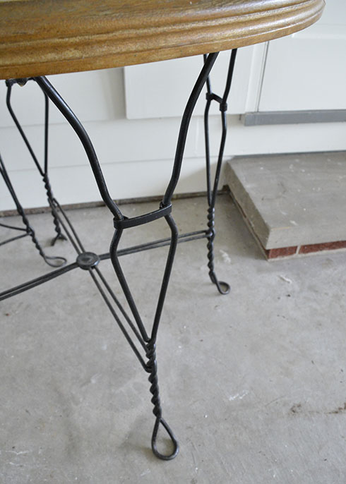 Ice Cream Parlor Table and Chairs