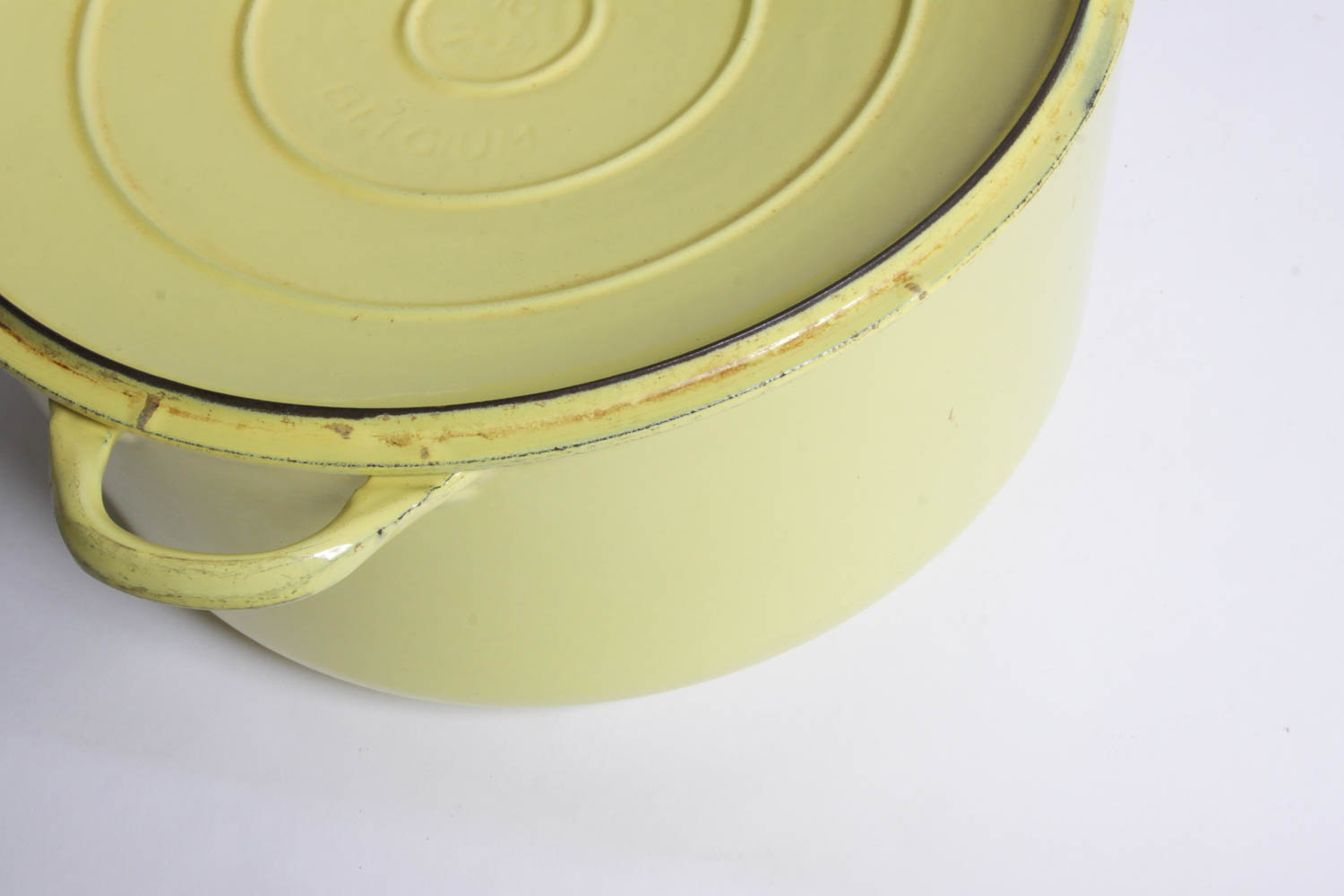 Vintage Descoware Cast Iron Dutch Oven