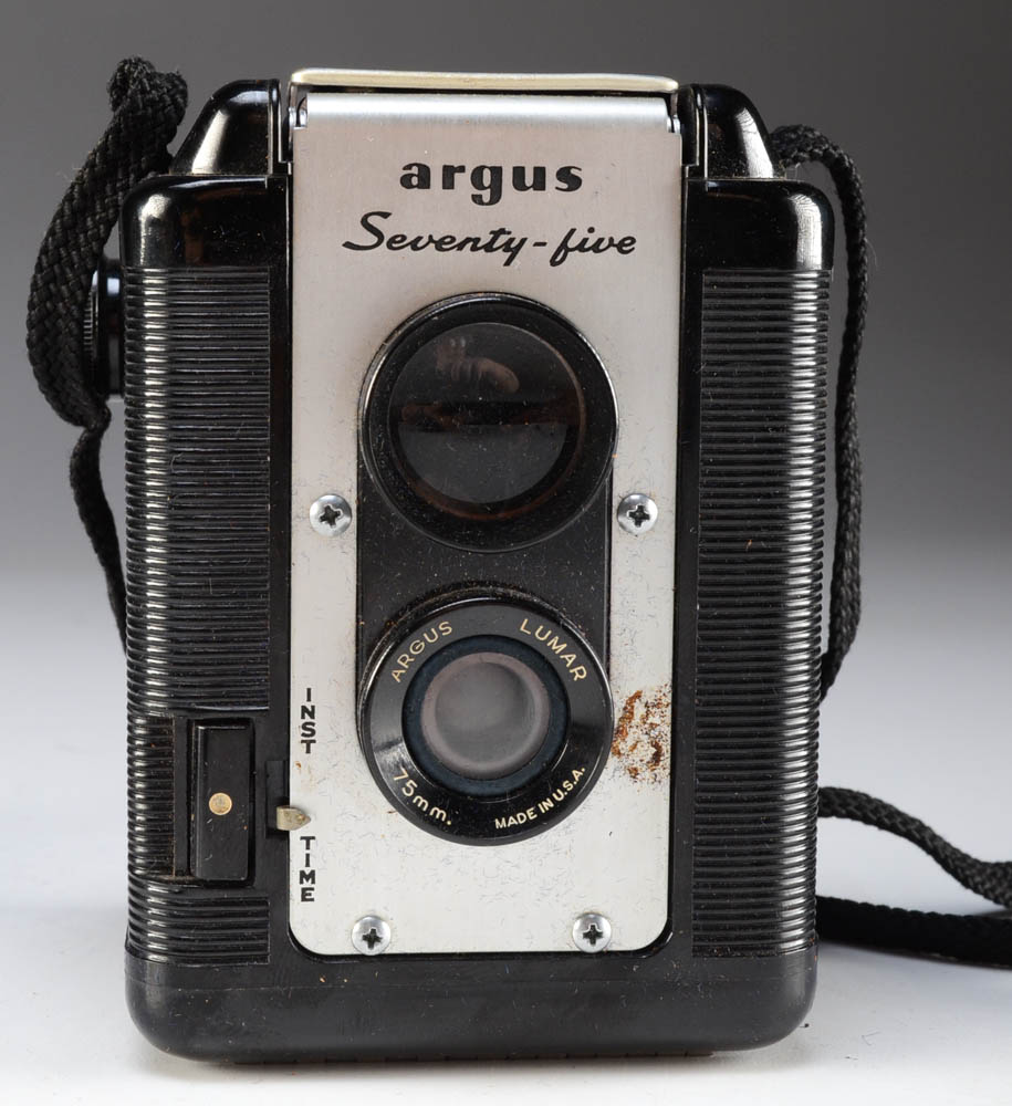 Group of Vintage American and German Cameras