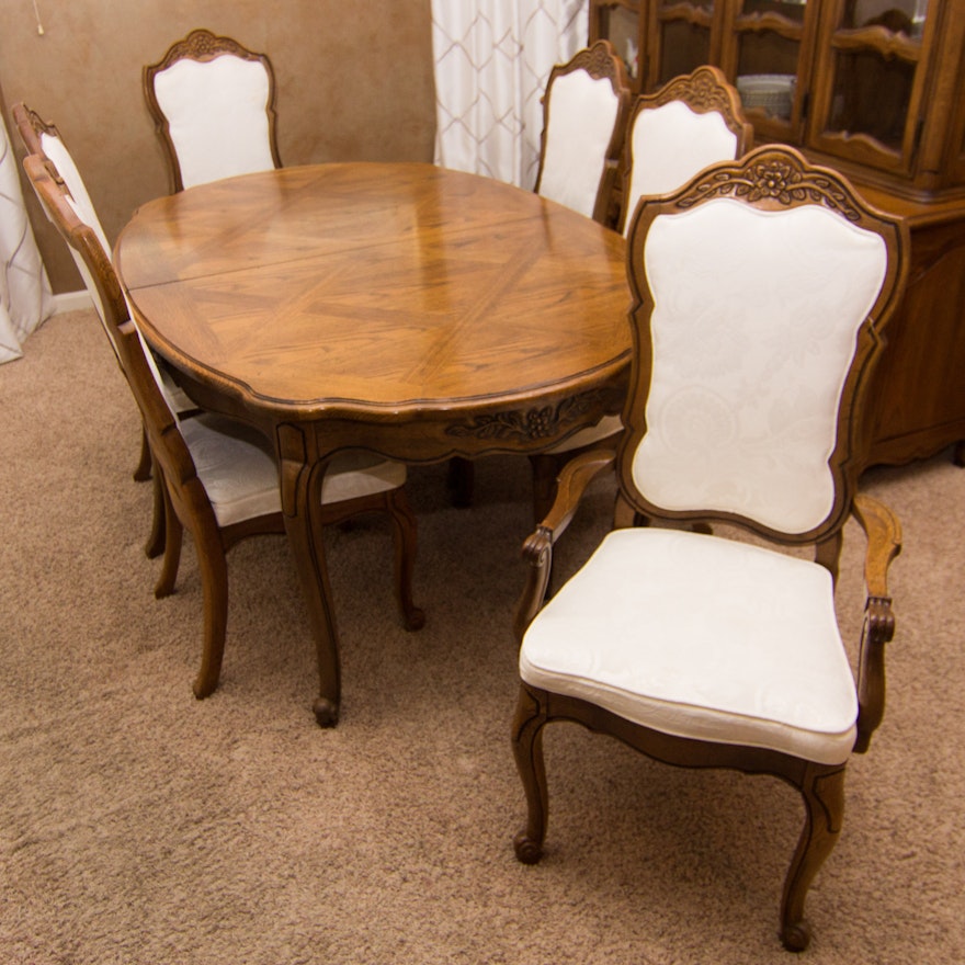 Thomasville French Provincial Style Oak Dining Table and Chairs