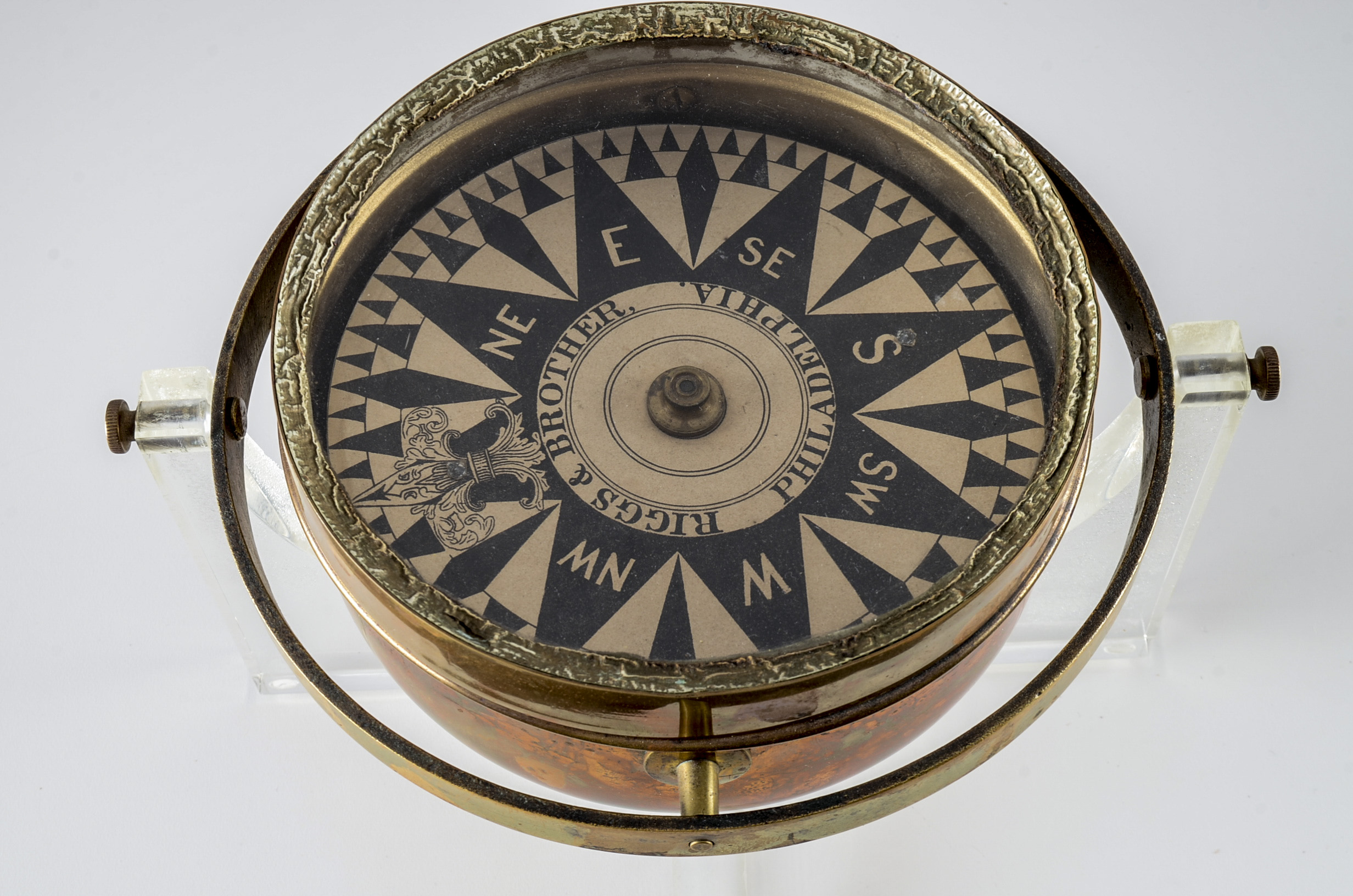 Antique Riggs & Brother Ship's Compass with FInger-Jointed Box