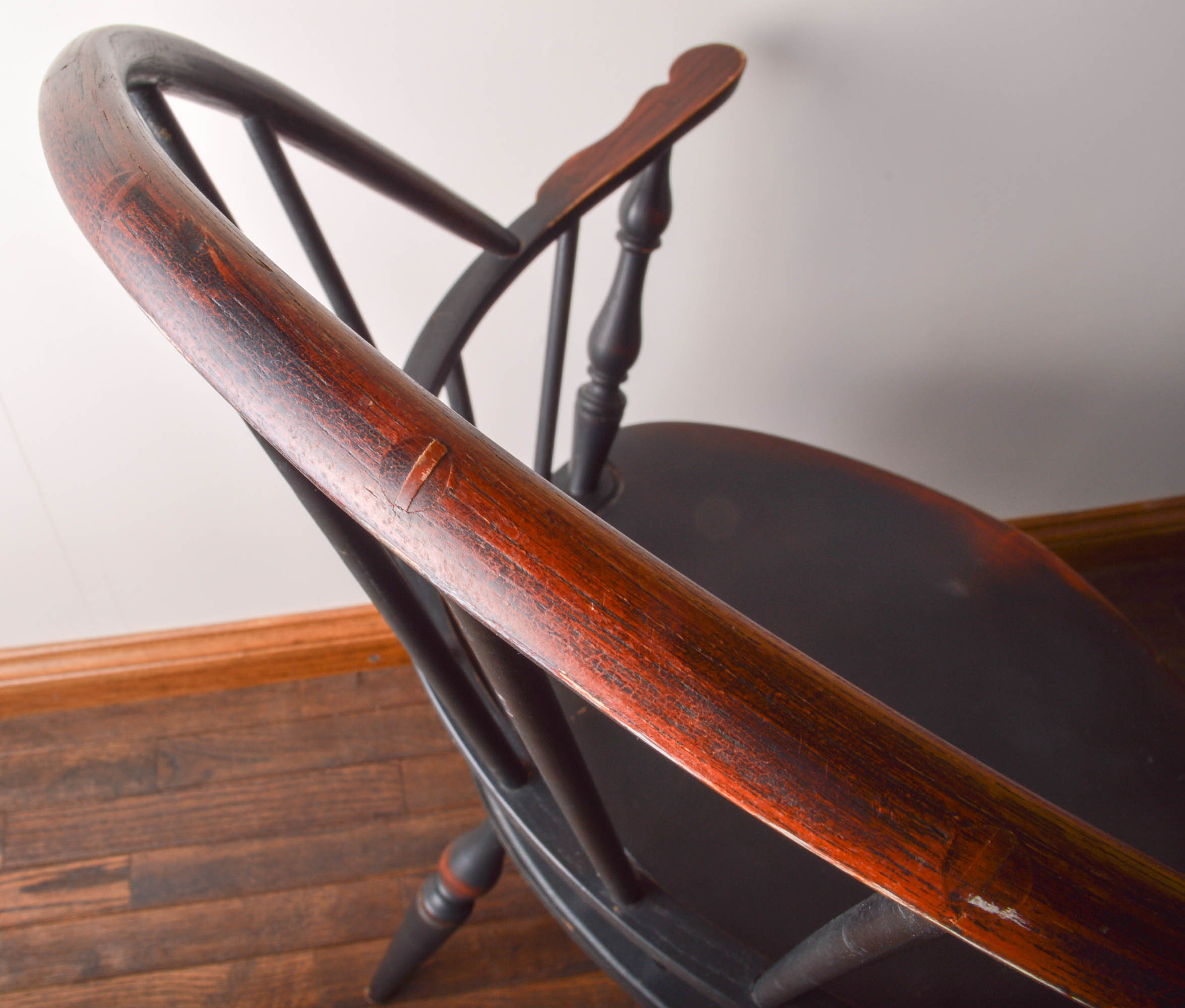 David T. Smith Reproduction Windsor Loop Back Chair