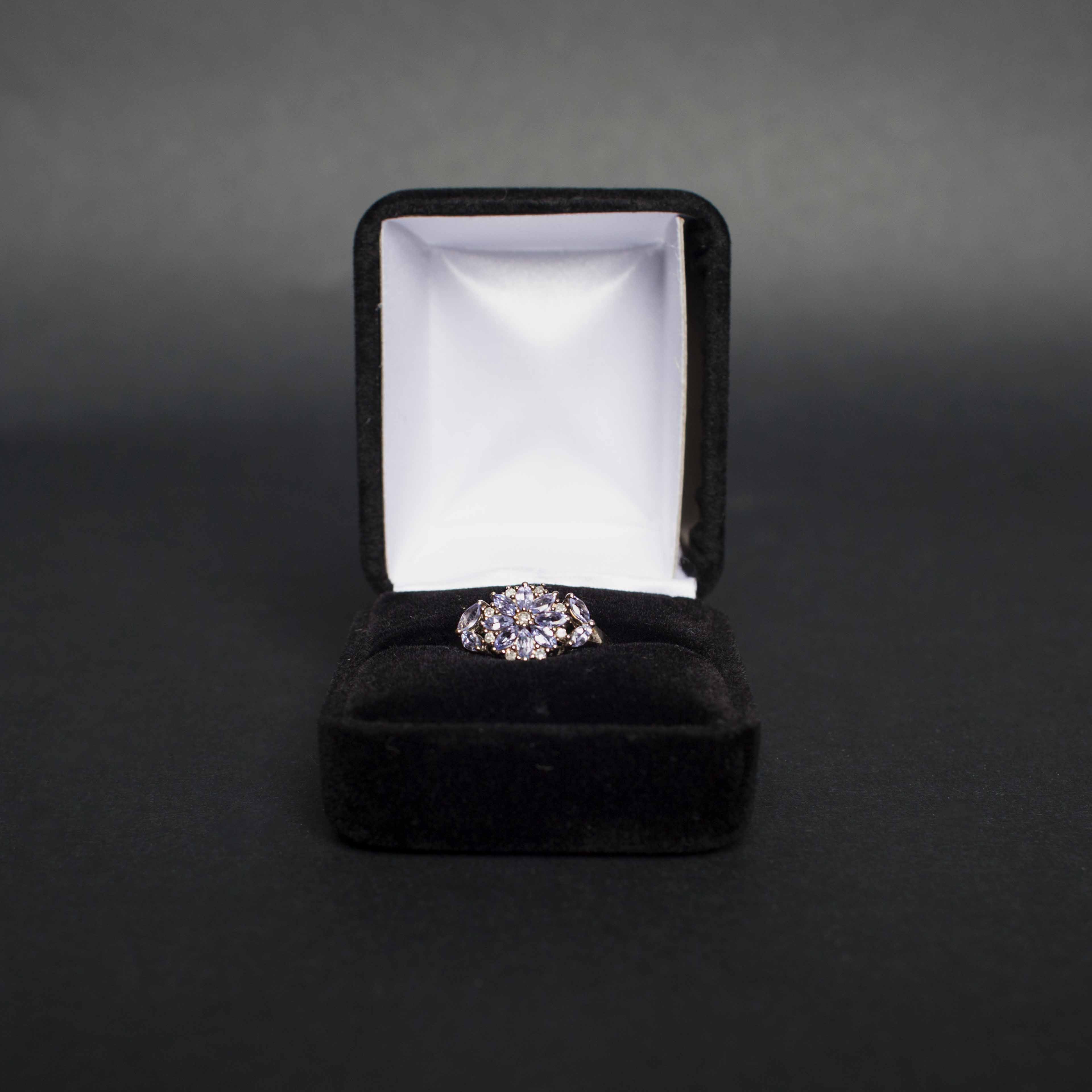 Vintage Sterling Silver Flower Shaped Ring with Blue Stones