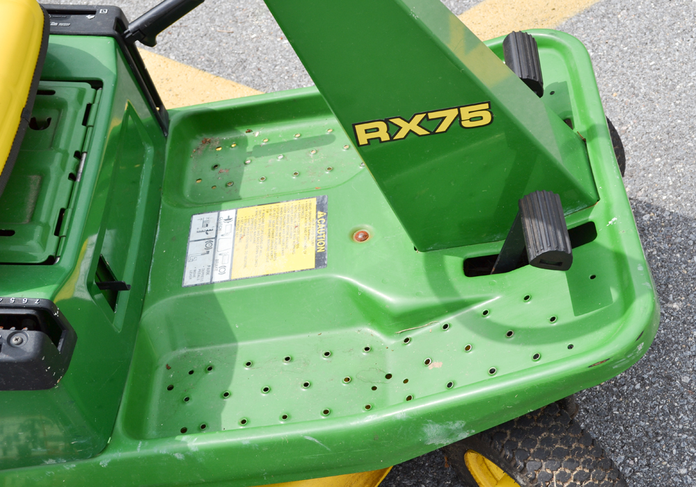 John Deere RX75 Riding Lawnmower