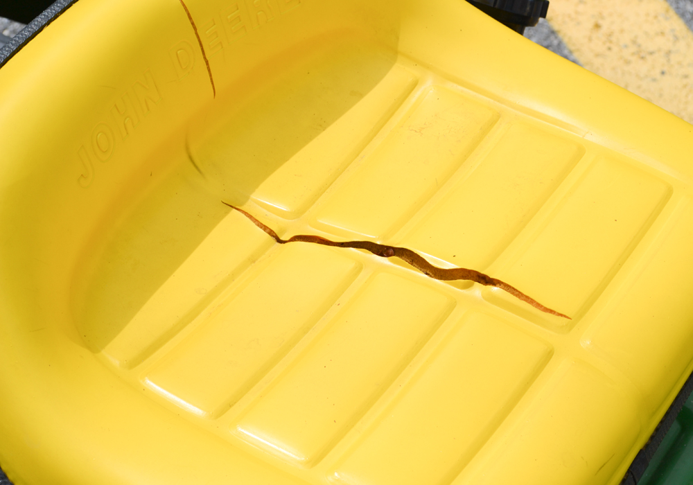 John Deere RX75 Riding Lawnmower