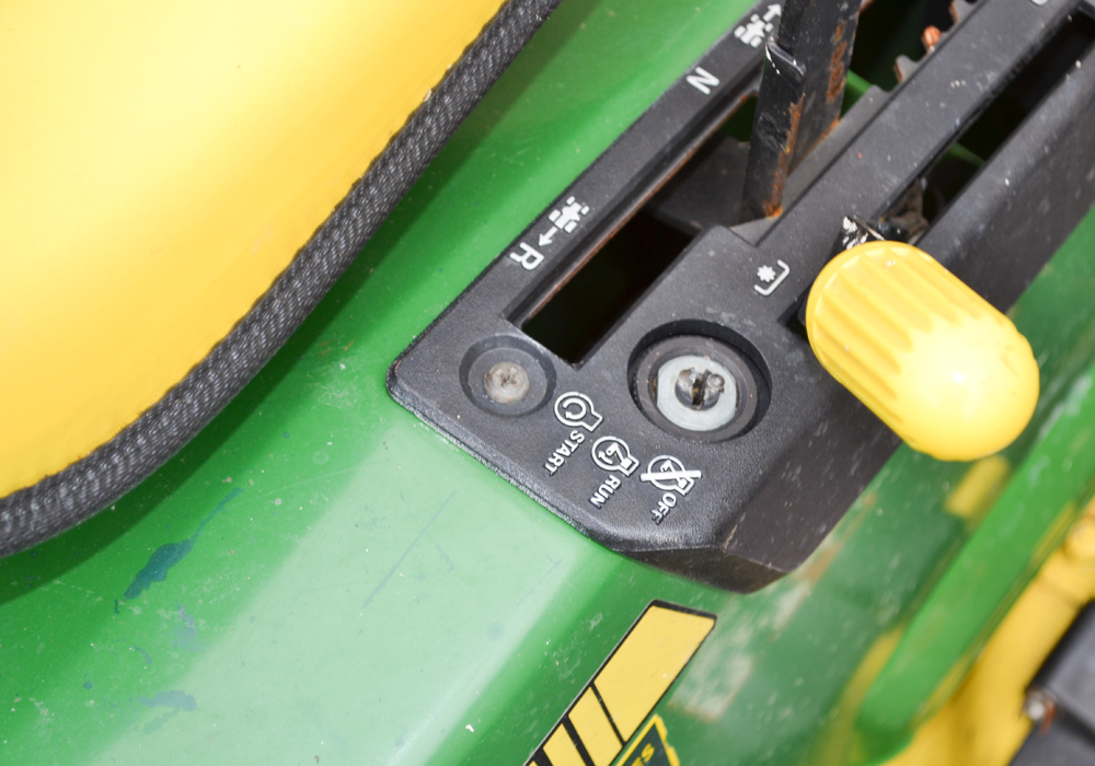 John Deere RX75 Riding Lawnmower