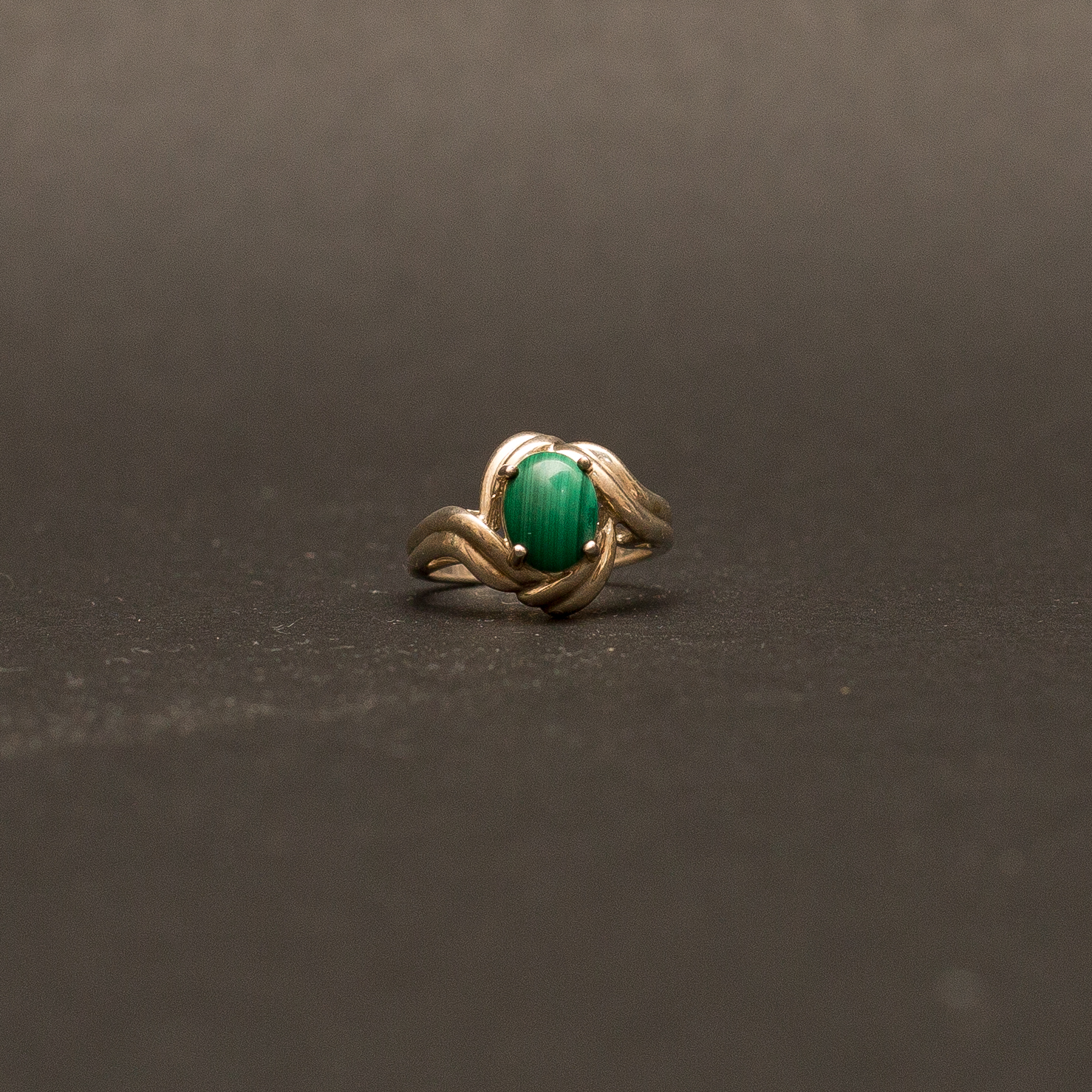 Sterling Silver Knotted Setting and Malachite Ring