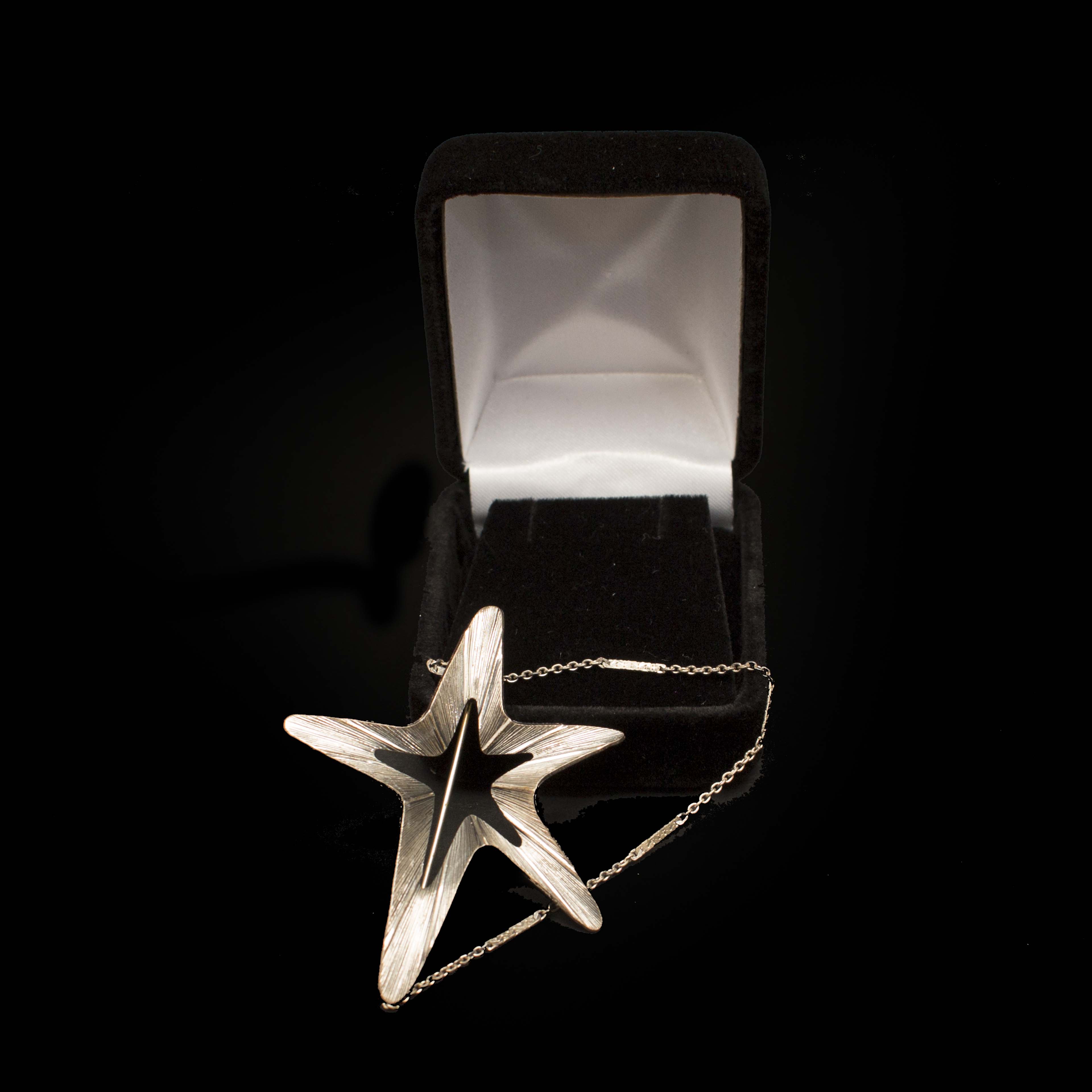 Beau Sterling Silver Star Brooch with Chain