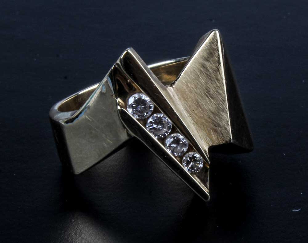 14K Gold and 0.25 CTW Diamond Ring