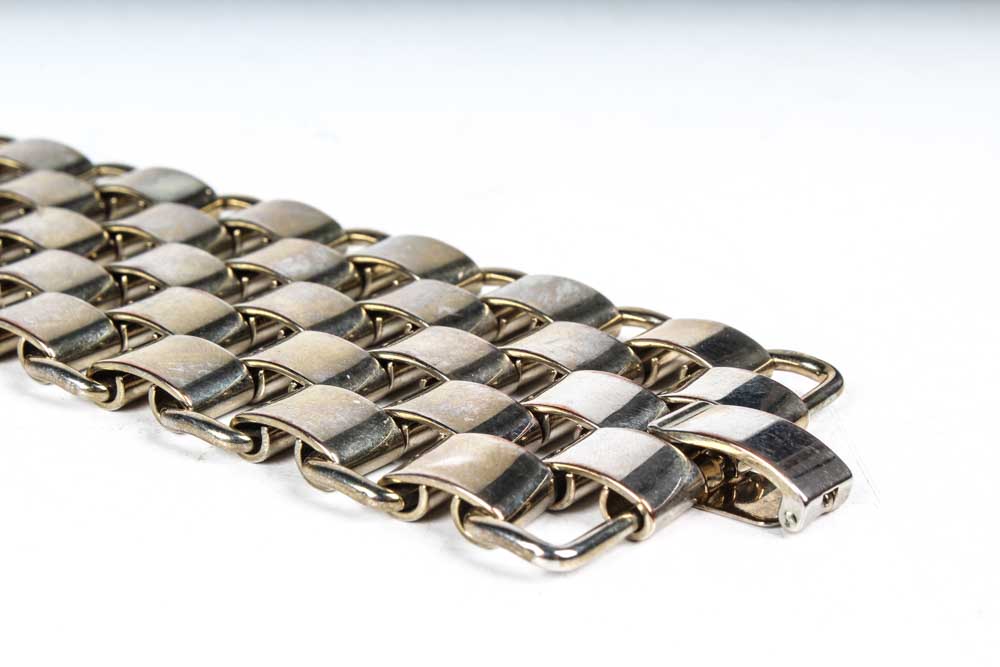 Vintage Silver Tone Mesh Costume Bracelet