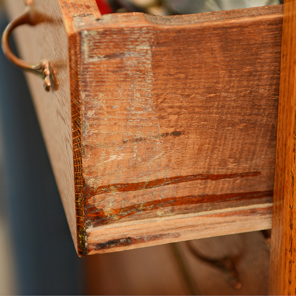 Antique Oak Chest of Drawers