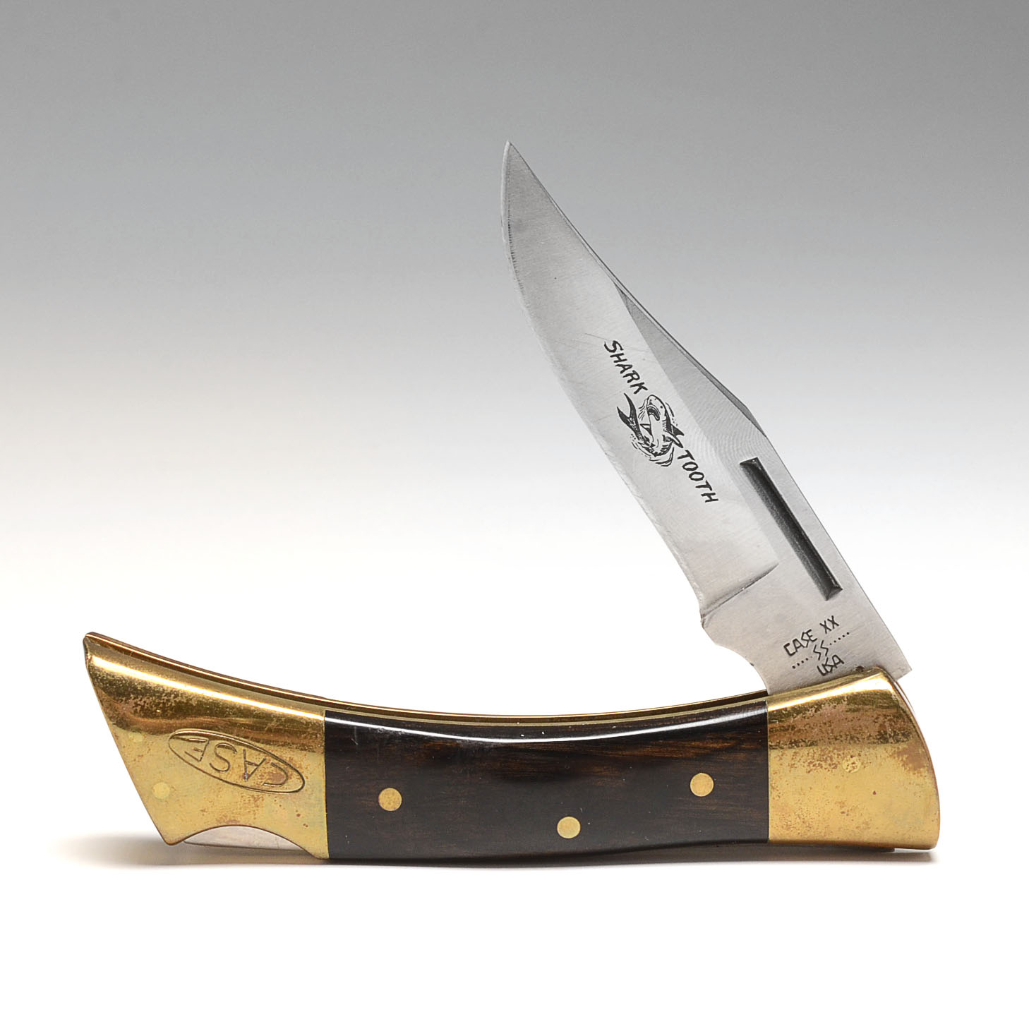 1971 Case XX model P197 L SSP 'Shark Tooth' Pocket Knife