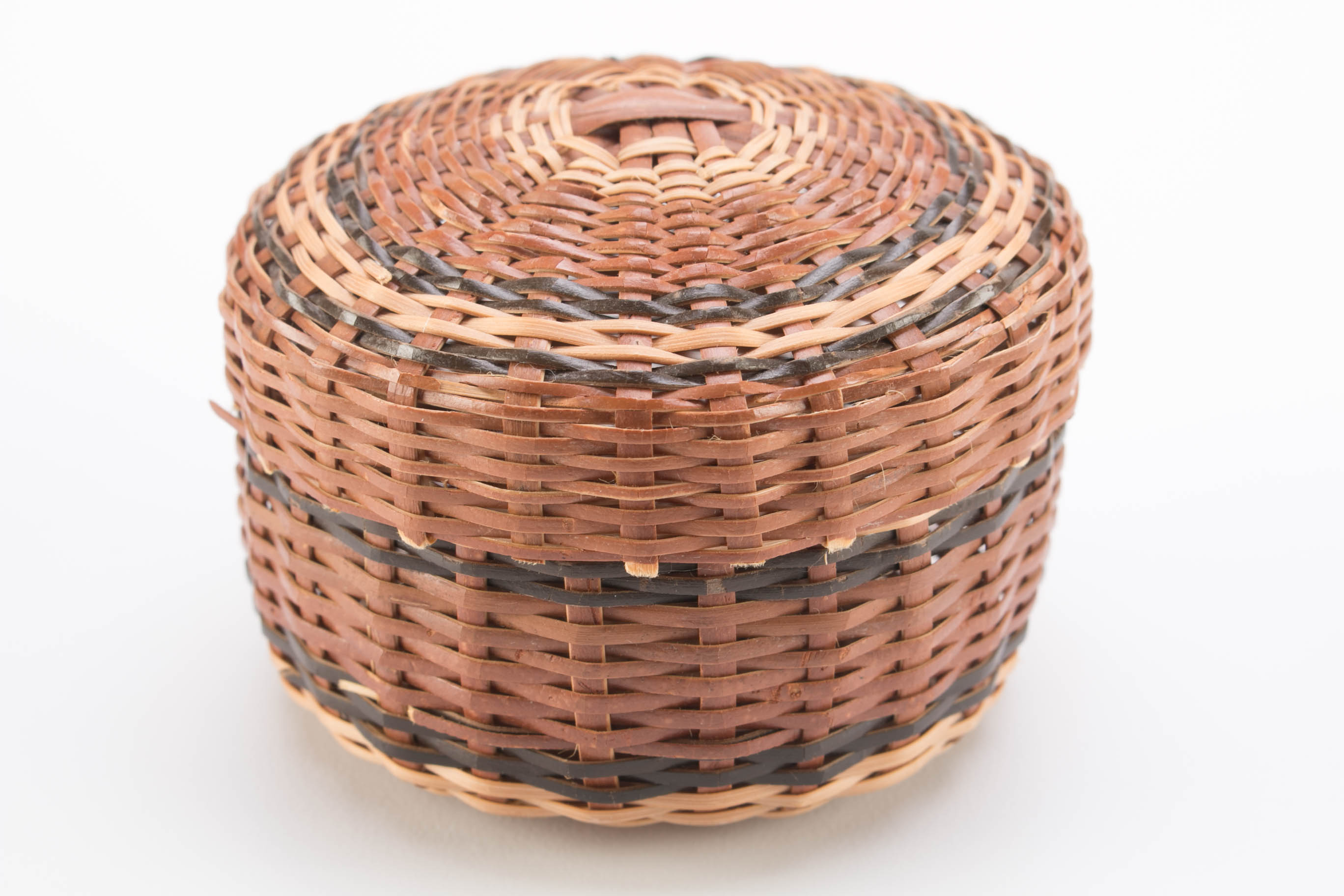 Vintage Dipinto A Mano Klusium Pottery and Other Decorative Items