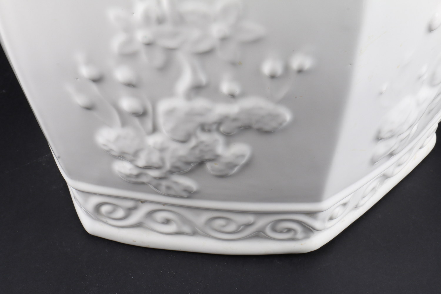 Vintage Ethan Allen Italian Ceramic Garden Seat