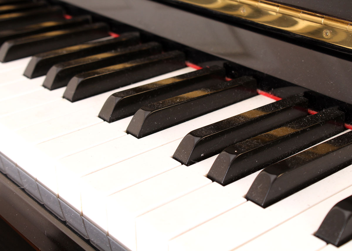 Kawai CX-21D Upright Piano