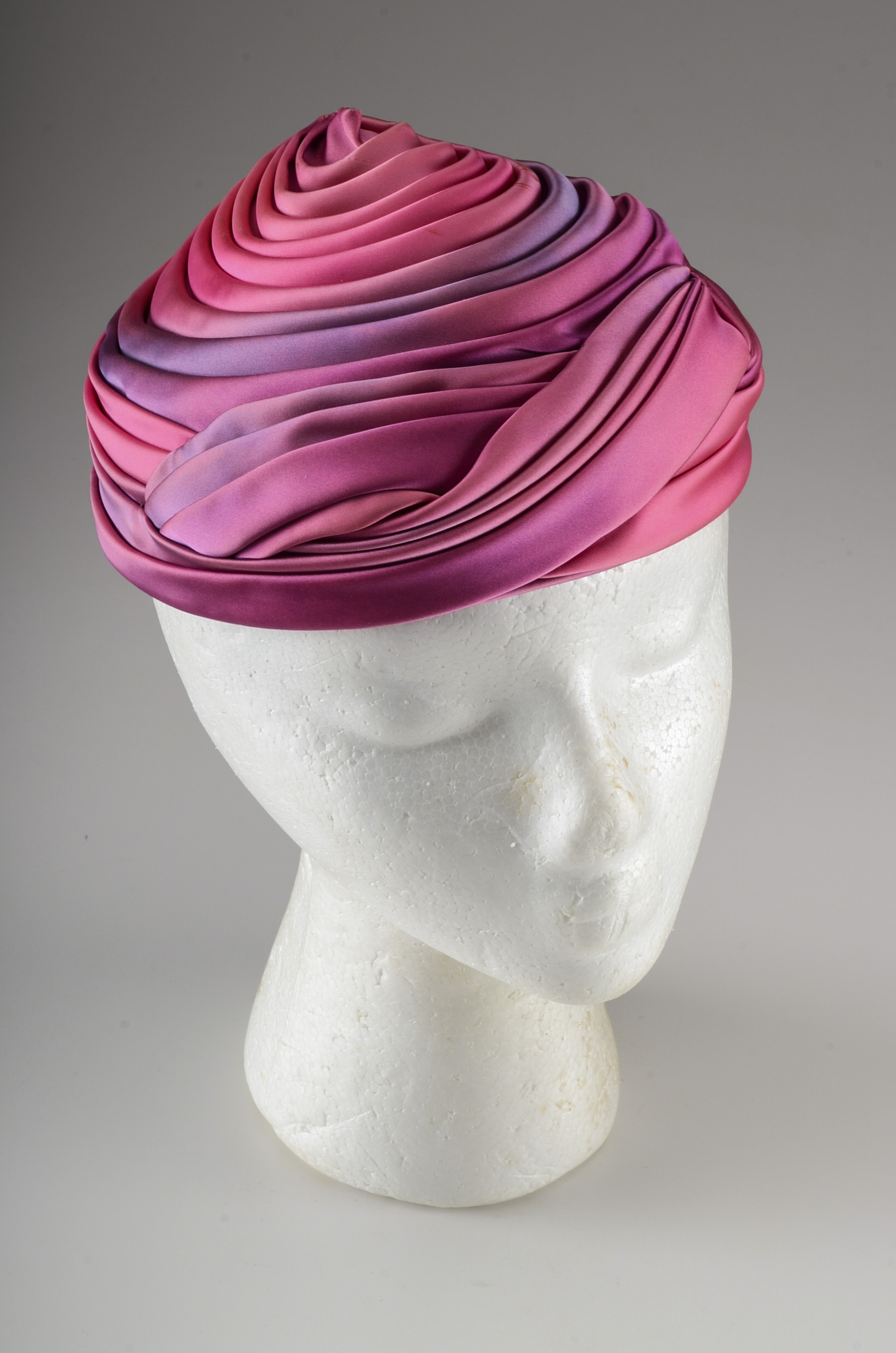 Four Vintage Turban Style Hats in Hat Boxes